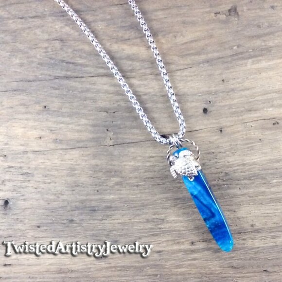 Sea Turtle and Blue Agate Shard Pendant Necklace - Picture 3 of 6